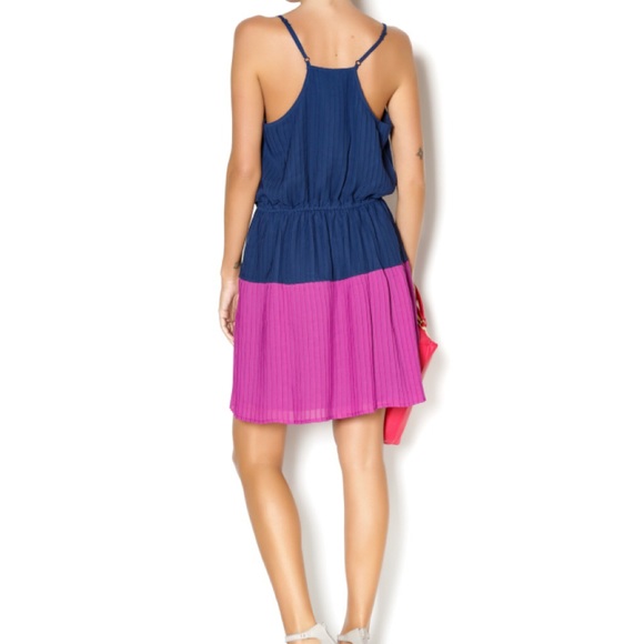 olive + oak navy pink colorblock pleated dress! - Picture 2 of 8